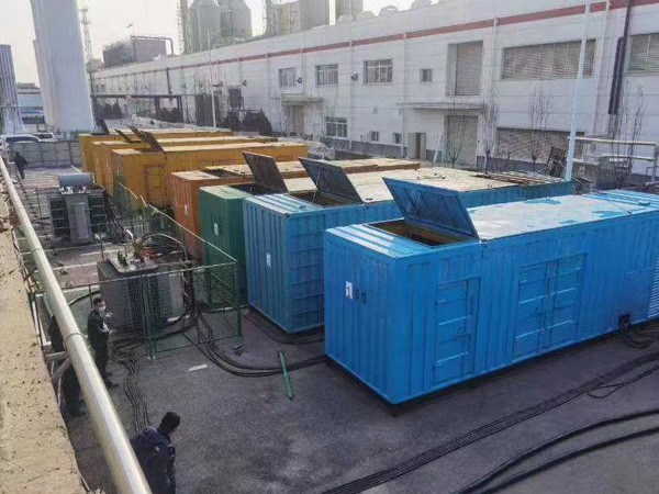 集贤380V和690V电压的电缆线相同吗？