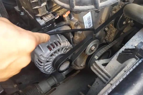 集贤转速传感器的工作原理是什么？
