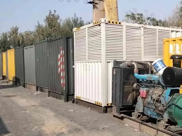 集贤200KW柴油发电机机组每小时油耗是多少?