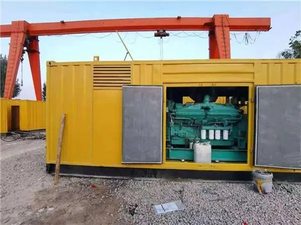 集贤冬季低温环境下，500KW发电机组应该选择什么类型的启动电瓶？